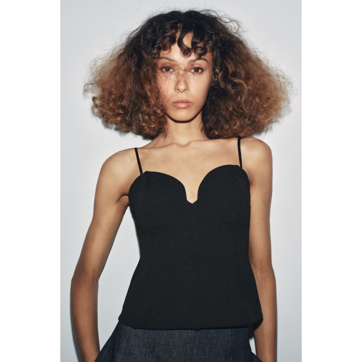 ТОП С ВЫРЕЗОМ СЕРДЕЧКОМ