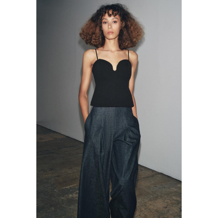 ТОП С ВЫРЕЗОМ СЕРДЕЧКОМ