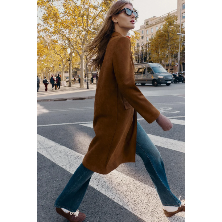 ПАЛЬТО-СЮРТУК ИЗ ТКАНИ ПОД ЗАМШУ