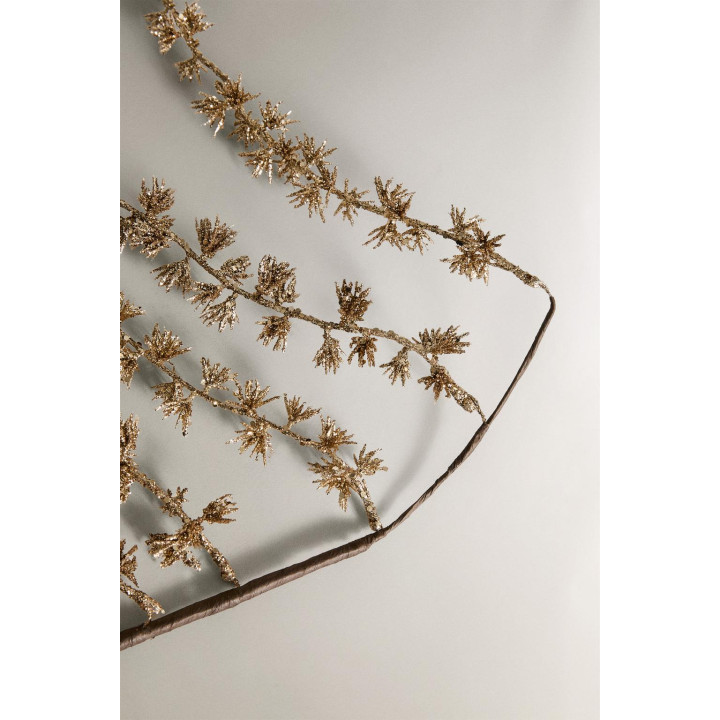 Сверкающий рождественский украшенный веточкой декор