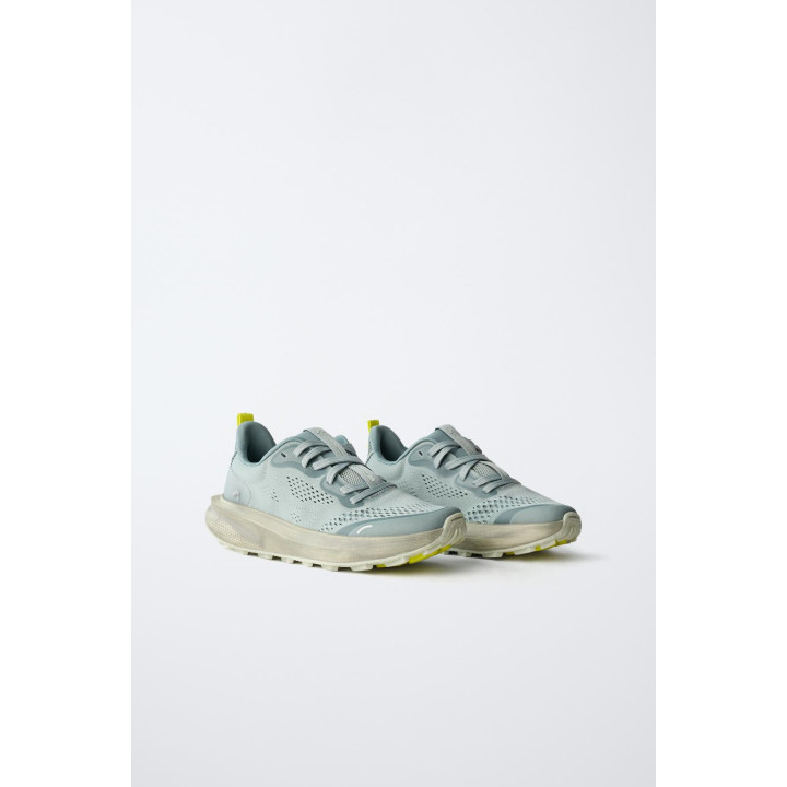 СПОРТИВНЫЕ КРОССОВКИ