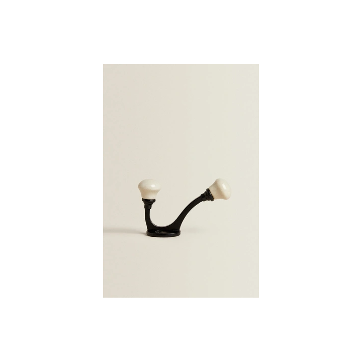 CERAMIC HOOK