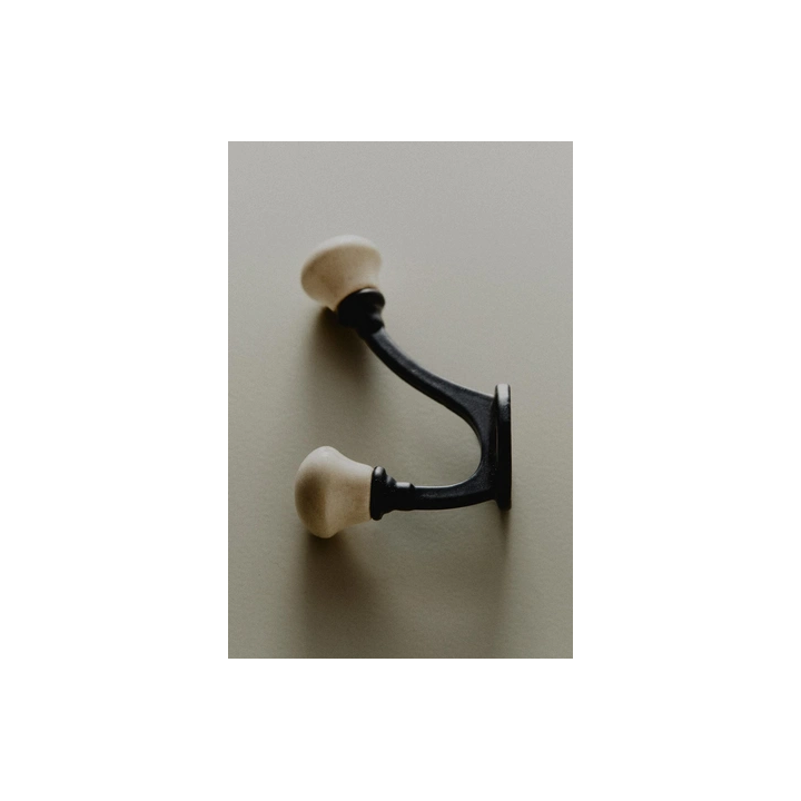 CERAMIC HOOK