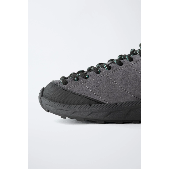 ТЕХНИЧЕСКИЕ КРОССОВКИ