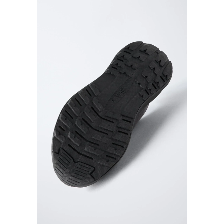 ТЕХНИЧЕСКИЕ КРОССОВКИ