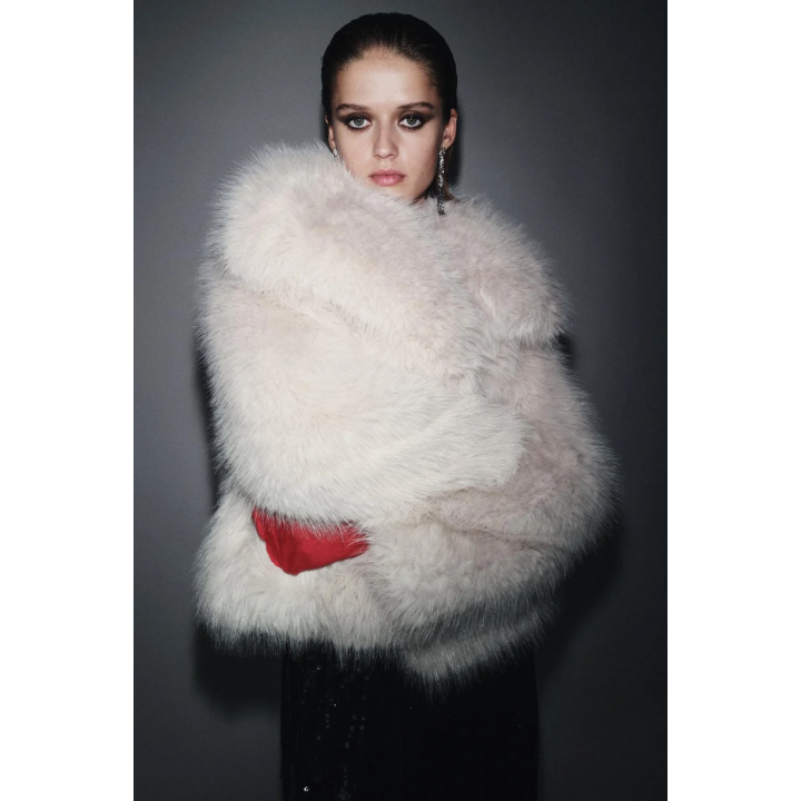 Пальто из искусственного меха коллекции zara woman