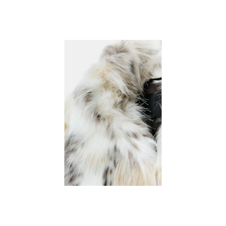 КОРОТКОЕ ПАЛЬТО ИЗ ИСКУССТВЕННОГО МЕХА — ZW COLLECTION