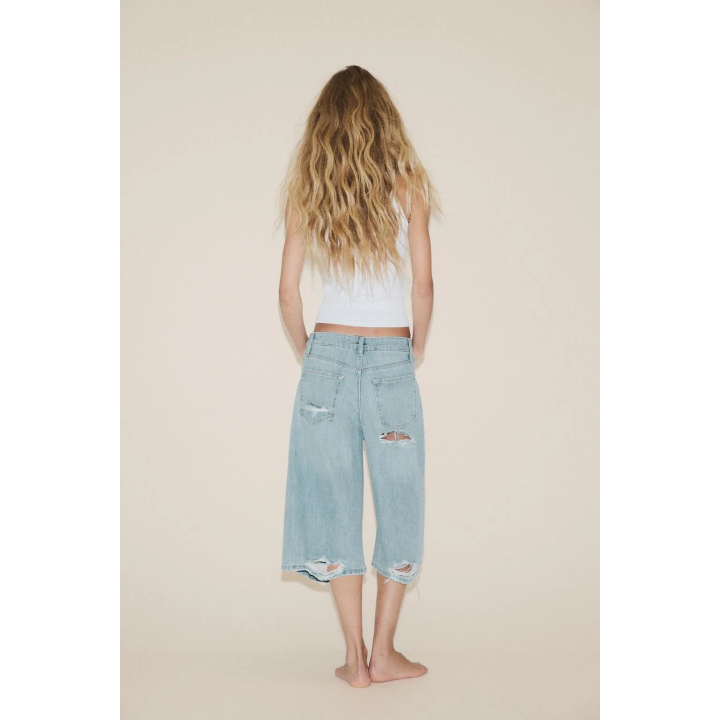 ДЖИНСОВЫЕ ШОРТЫ-БЕРМУДЫ TRF С РАЗРЕЗАМИ И НИЗКОЙ ПОСАДКОЙ