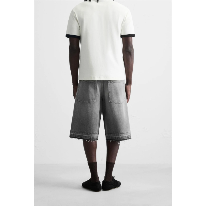 ДЖИНСОВЫЕ ШОРТЫ-БЕРМУДЫ СВОБОДНОГО КРОЯ