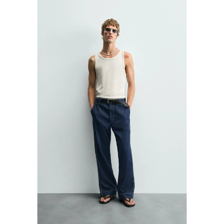 ДЖИНСЫ С ВЫШИВКОЙ