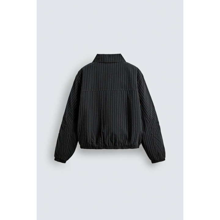 УКОРОЧЕННАЯ КУРТКА В ПОЛОСКУ