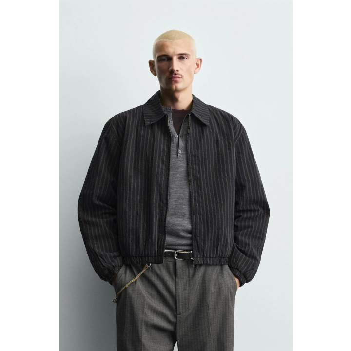 КУРТКА ИЗ РЕЛЬЕФНОЙ ТКАНИ В ПОЛОСКУ