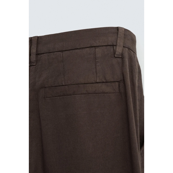 СТРУЯЩИЕСЯ БРЮКИ СО СКЛАДКАМИ