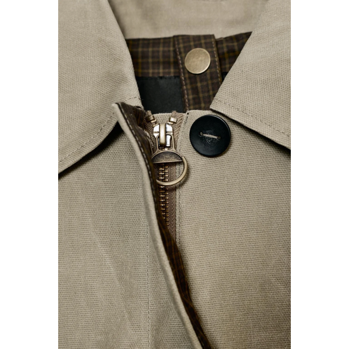 ТРЕНЧ С ЭФФЕКТОМ ВОЩЕНОЙ ТКАНИ — ZW COLLECTION LIMITED EDITION