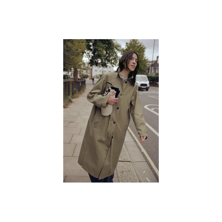 ТРЕНЧ С ЭФФЕКТОМ ВОЩЕНОЙ ТКАНИ — ZW COLLECTION LIMITED EDITION