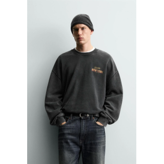 Толстовка с принтом и потертостями