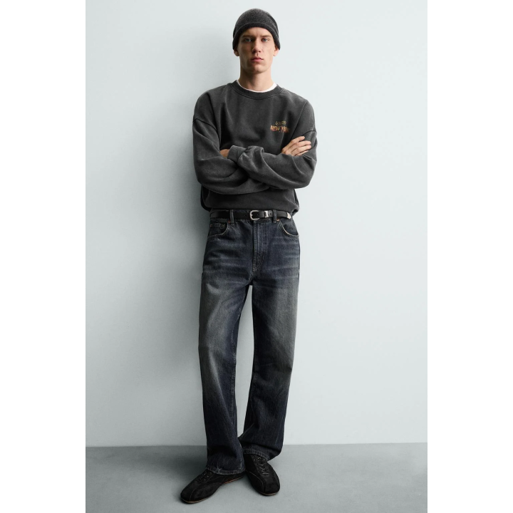 Толстовка с принтом и потертостями