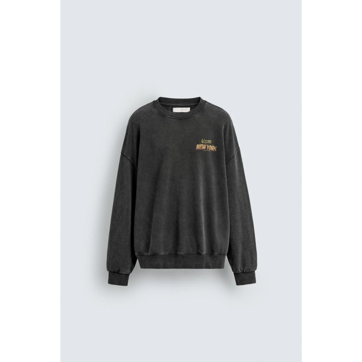 Толстовка с принтом и потертостями