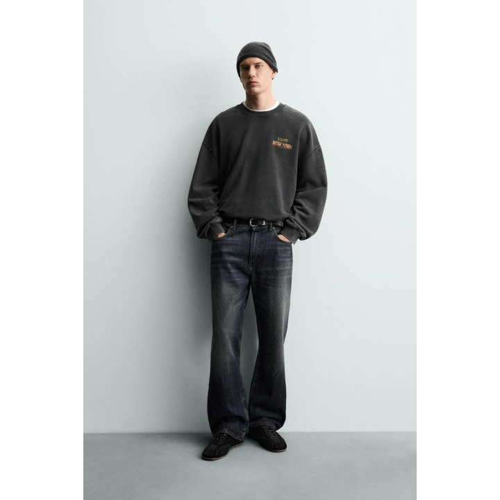 Толстовка с принтом и потертостями