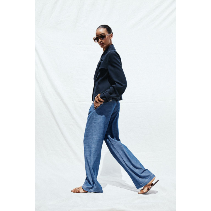 ШИРОКИЕ БРЮКИ СО ШЛЕВКАМИ