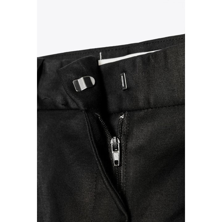 ШОРТЫ С РЕМНЕМ И ЗАЩИПАМИ