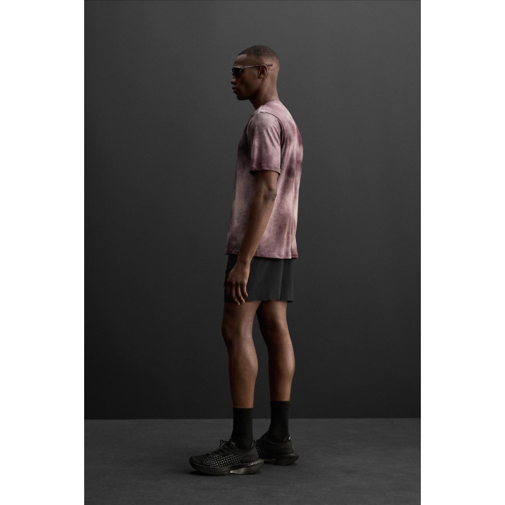 ФУТБОЛКА С ПРИНТОМ ТАЙ-ДАЙ И ПЕРФОРАЦИЕЙ