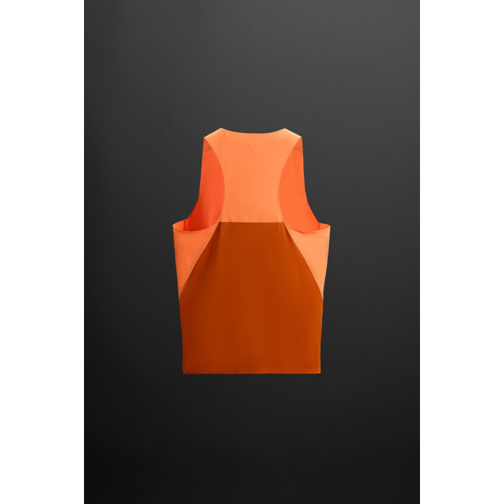 МАЙКА-БОРЦОВКА ИЗ ВЫСОКОТЕХНОЛОГИЧНОЙ ТКАНИ В СТИЛЕ КОЛОР-БЛОК