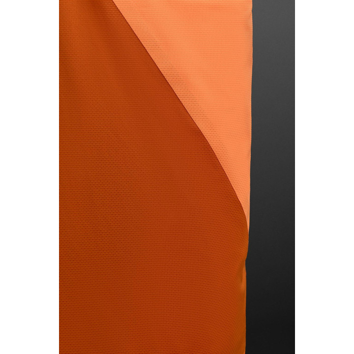 МАЙКА-БОРЦОВКА ИЗ ВЫСОКОТЕХНОЛОГИЧНОЙ ТКАНИ В СТИЛЕ КОЛОР-БЛОК