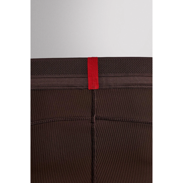 Леггинсы с фактурным эффектом и эффектом коррекции фигуры