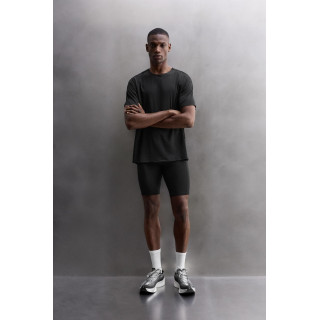 Тренировочная футболка с перфорацией