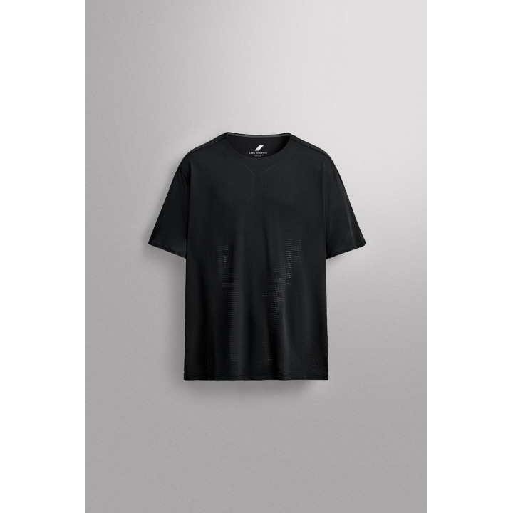 Тренировочная футболка с перфорацией