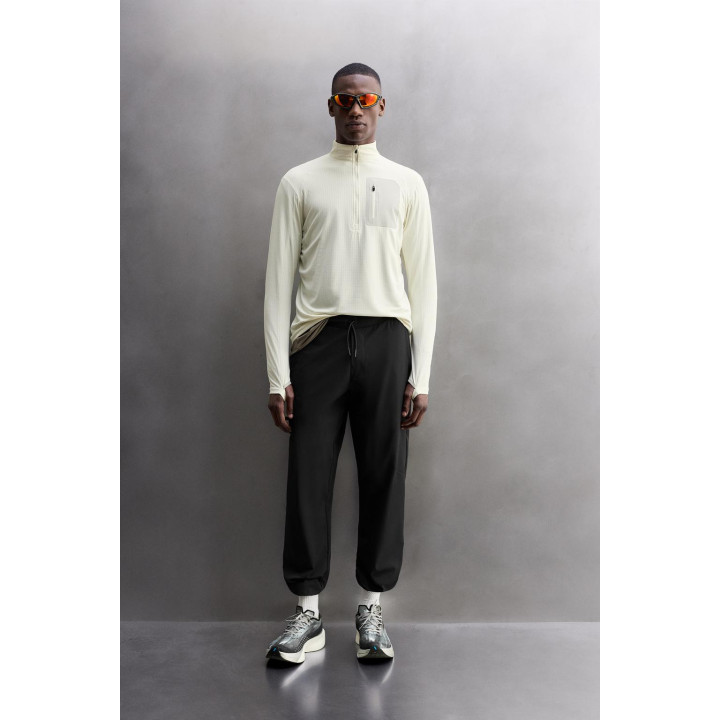 ФУТБОЛКА ИЗ ТЕХНИЧЕСКОЙ ТКАНИ С ВОРОТНИКОМ НА МОЛНИИ