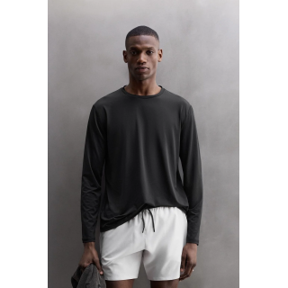 БАЗОВАЯ ФУТБОЛКА С ДЛИННЫМИ РУКАВАМИ ИЗ ВЫСОКОТЕХНОЛОГИЧНОЙ ТКАНИ