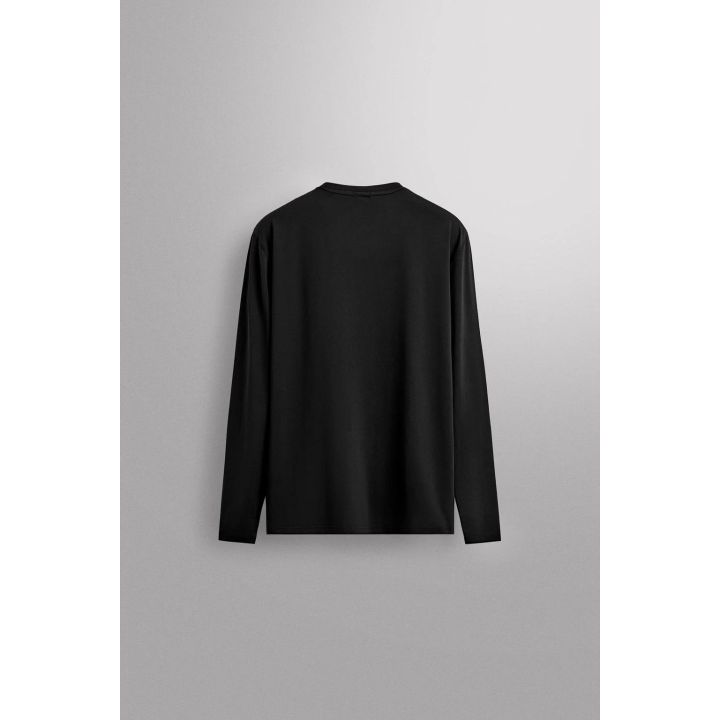 БАЗОВАЯ ФУТБОЛКА С ДЛИННЫМИ РУКАВАМИ ИЗ ВЫСОКОТЕХНОЛОГИЧНОЙ ТКАНИ