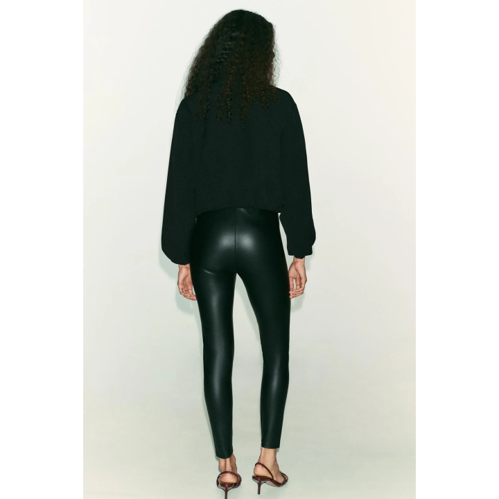 ЛЕГИНСЫ СО СРЕДНЕЙ ПОСАДКОЙ ПОД КОЖУ