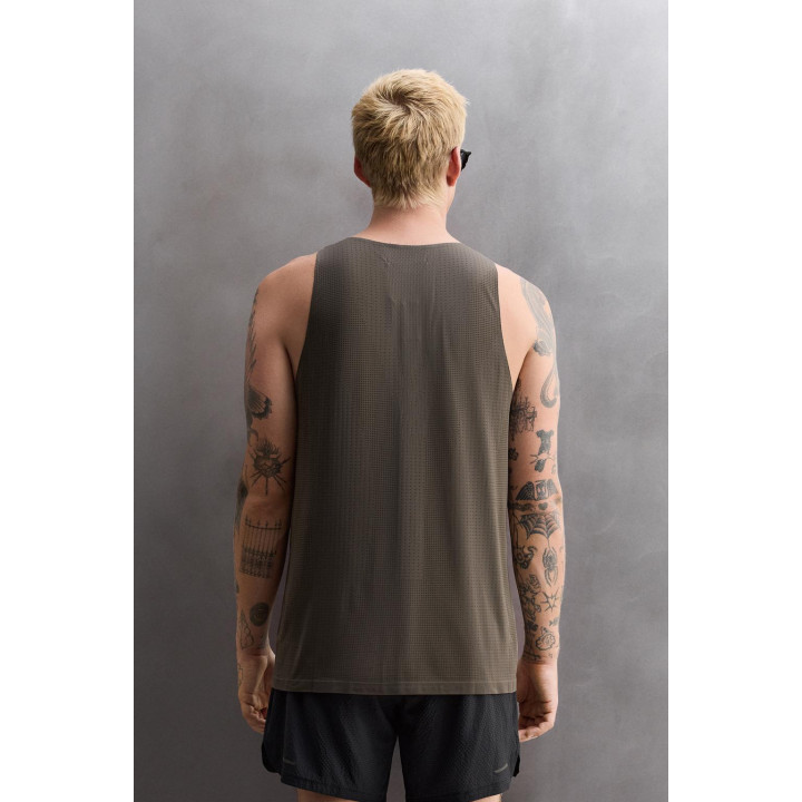 БЕСШОВНАЯ СПОРТИВНАЯ МАЙКА