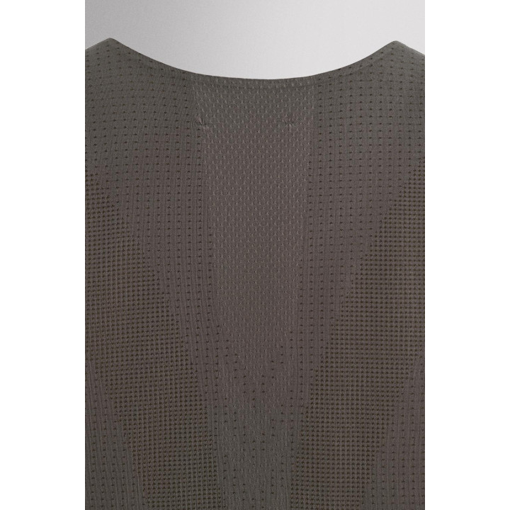 БЕСШОВНАЯ СПОРТИВНАЯ МАЙКА