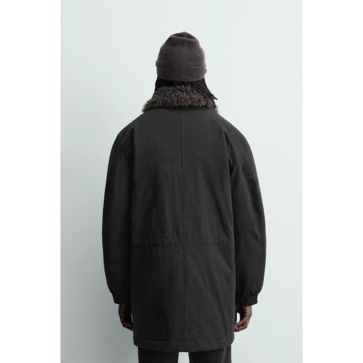 ПАРКА С КОМБИНИРОВАННЫМ СЪЕМНЫМ ВОРОТНИКОМ