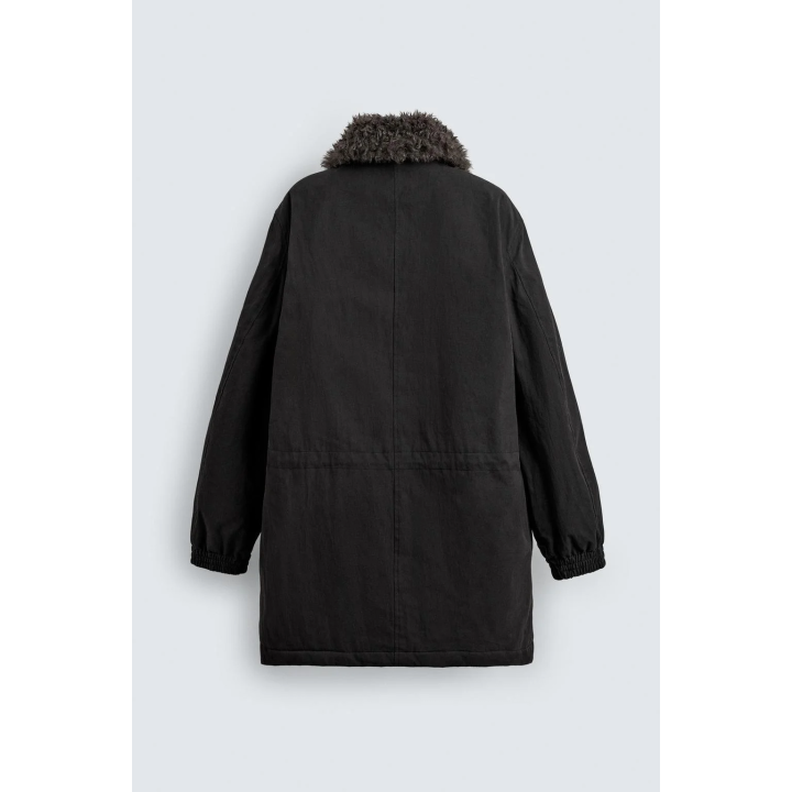 ПАРКА С КОМБИНИРОВАННЫМ СЪЕМНЫМ ВОРОТНИКОМ