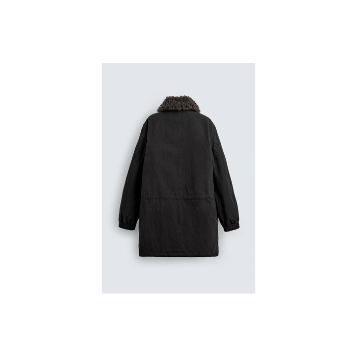 ПАРКА С КОМБИНИРОВАННЫМ СЪЕМНЫМ ВОРОТНИКОМ