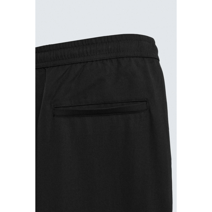 СТРУЯЩИЕСЯ БРЮКИ СВОБОДНОГО КРОЯ