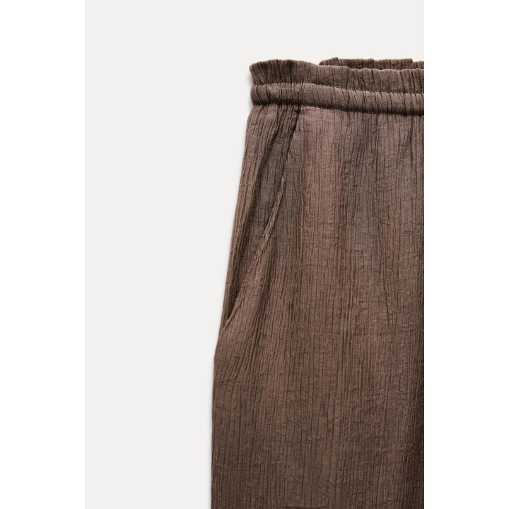 БРЮКИ ИЗ ТКАНИ С РЕЛЬЕФНЫМ УЗОРОМ