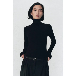 КОРОТКОЕ ПАЛЬТО ИЗ ИСКУССТВЕННОГО МЕХА