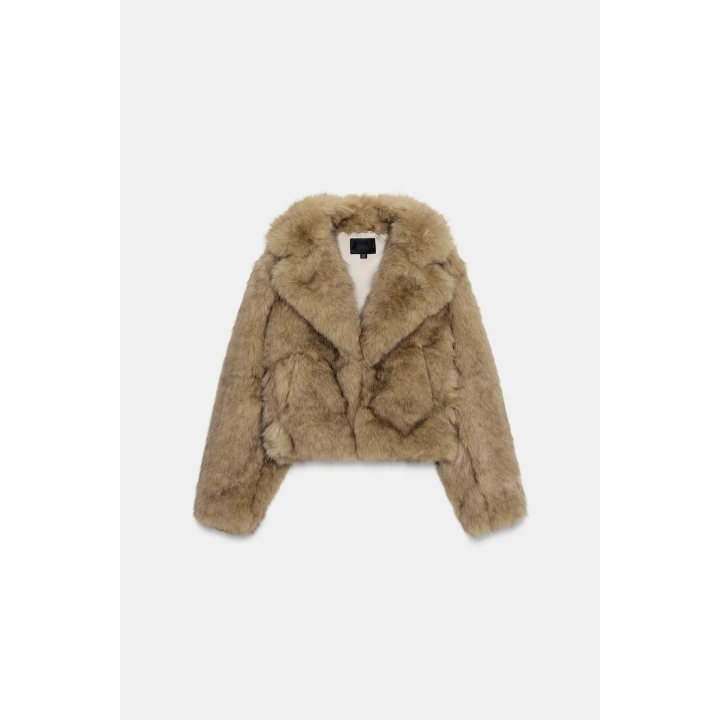 КОРОТКОЕ ПАЛЬТО ИЗ ИСКУССТВЕННОГО МЕХА