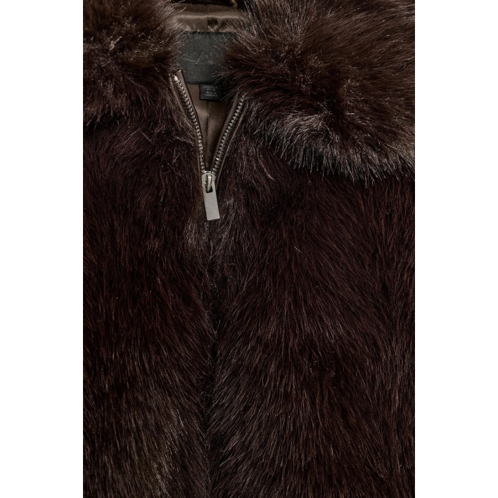 КОРОТКОЕ ПАЛЬТО ИЗ ИСКУССТВЕННОГО МЕХА