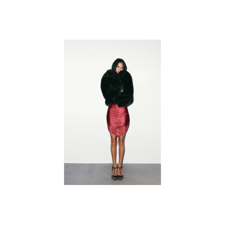 КОРОТКОЕ ПАЛЬТО ИЗ ИСКУССТВЕННОГО МЕХА