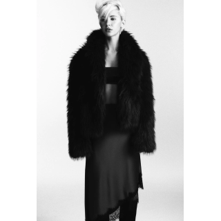 КОРОТКОЕ ПАЛЬТО ИЗ ИСКУССТВЕННОГО МЕХА