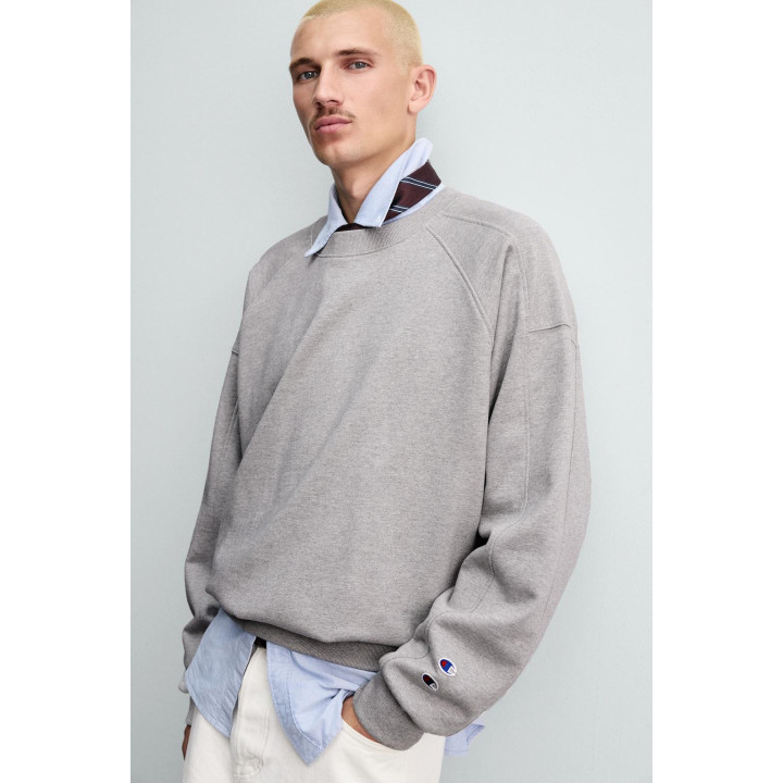 ТОЛСТОВКА CREWNECK С НАШИВКАМИ CHAMPION ® X ZARA