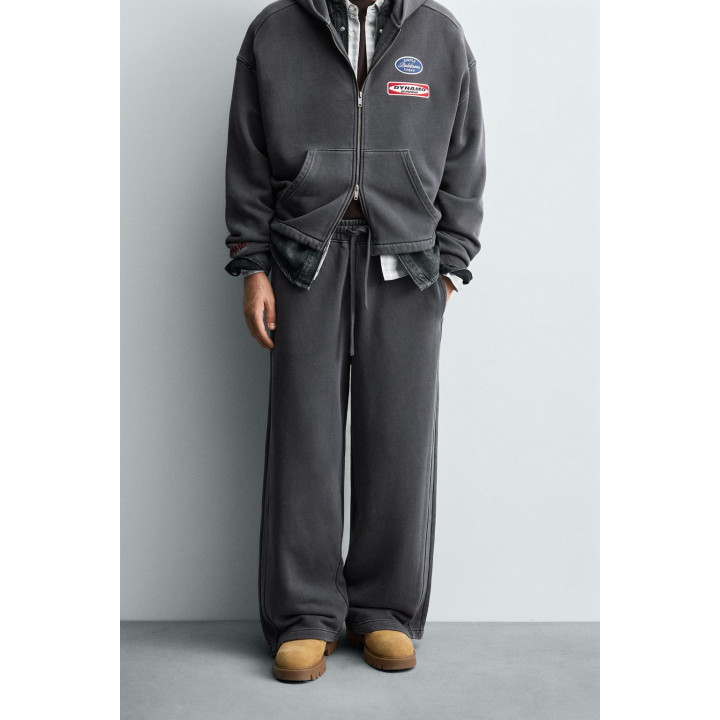 ДЖОГГЕРЫ WIDE FIT С ЭФФЕКТОМ ПОТЕРТОСТИ