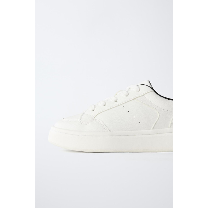 ОБЪЕМНЫЕ КРОССОВКИ